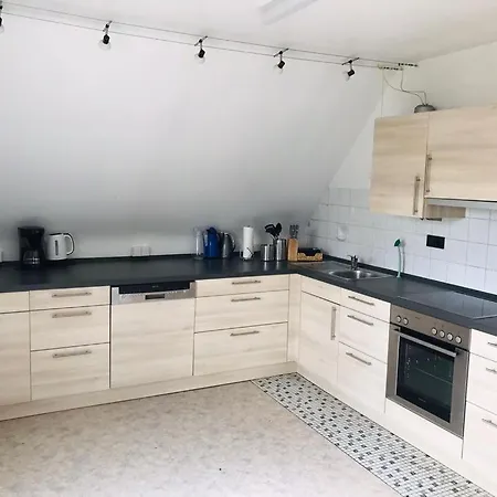 Apartment Schoene Mit Viel Platz Und Parkplatz *