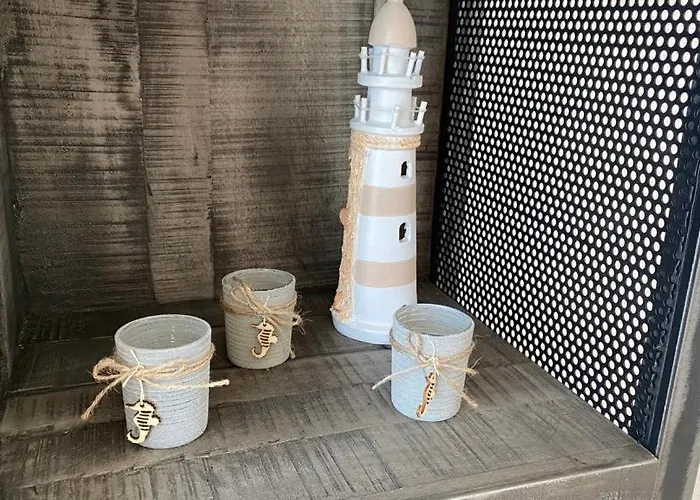 Schoene Mit Viel Platz Und Parkplatz